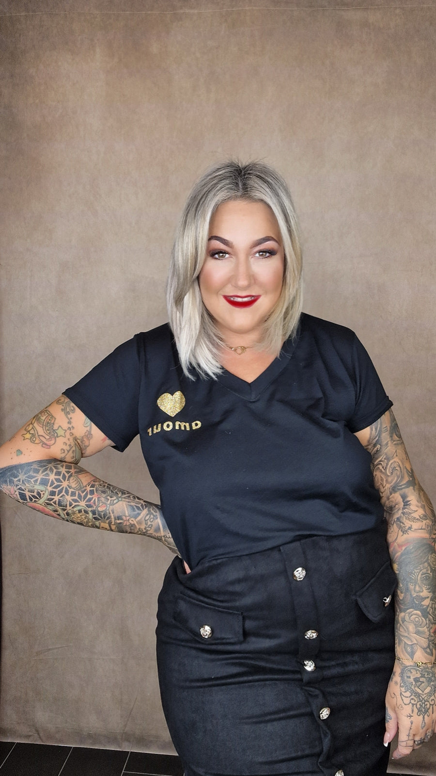 Kurzarm Shirt "AMOUR"💛 in schwarz oder weiß
