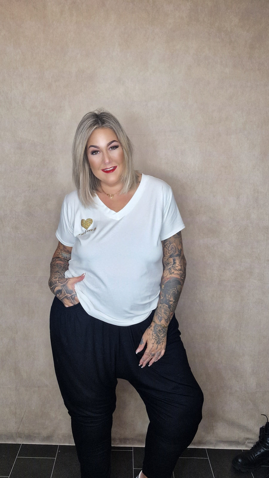 Kurzarm Shirt "AMOUR"💛 in schwarz oder weiß