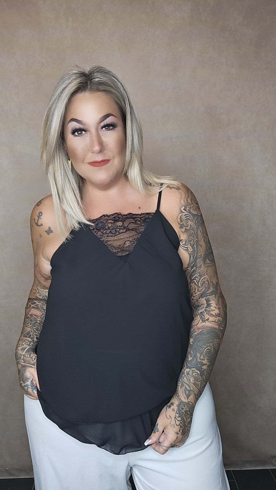 Top mit Spitze "Liz " in 17 Farben