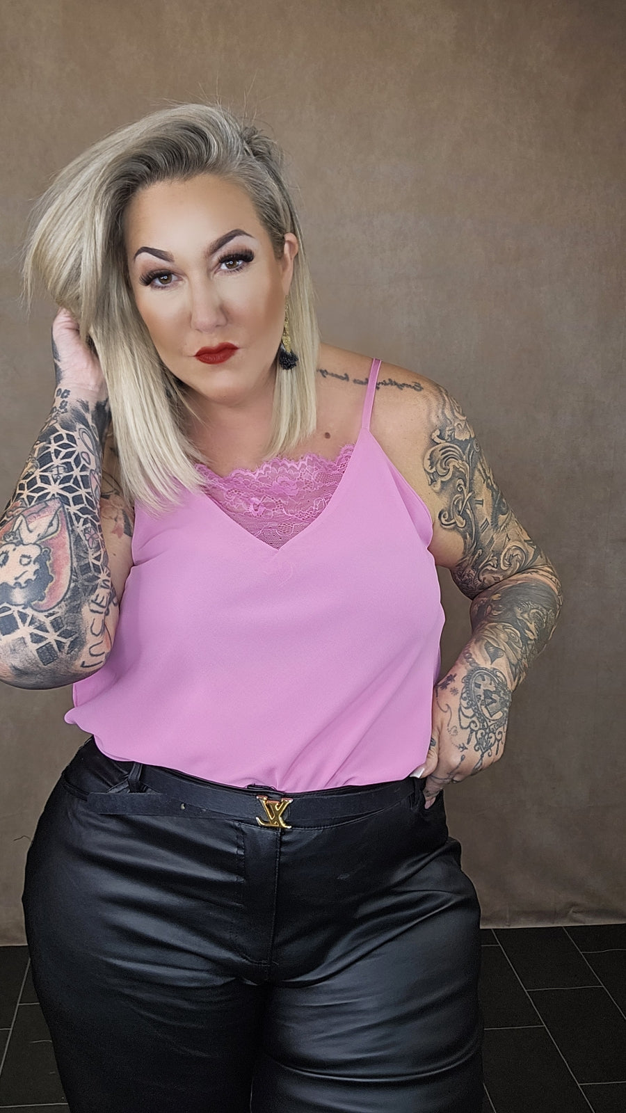 Top mit Spitze "Liz " in 17 Farben