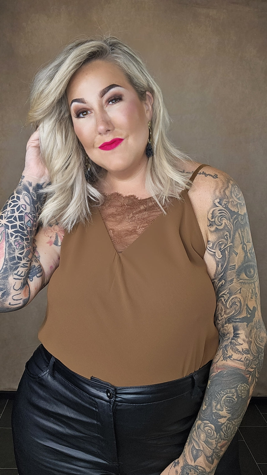 Top mit Spitze "Liz " in 17 Farben