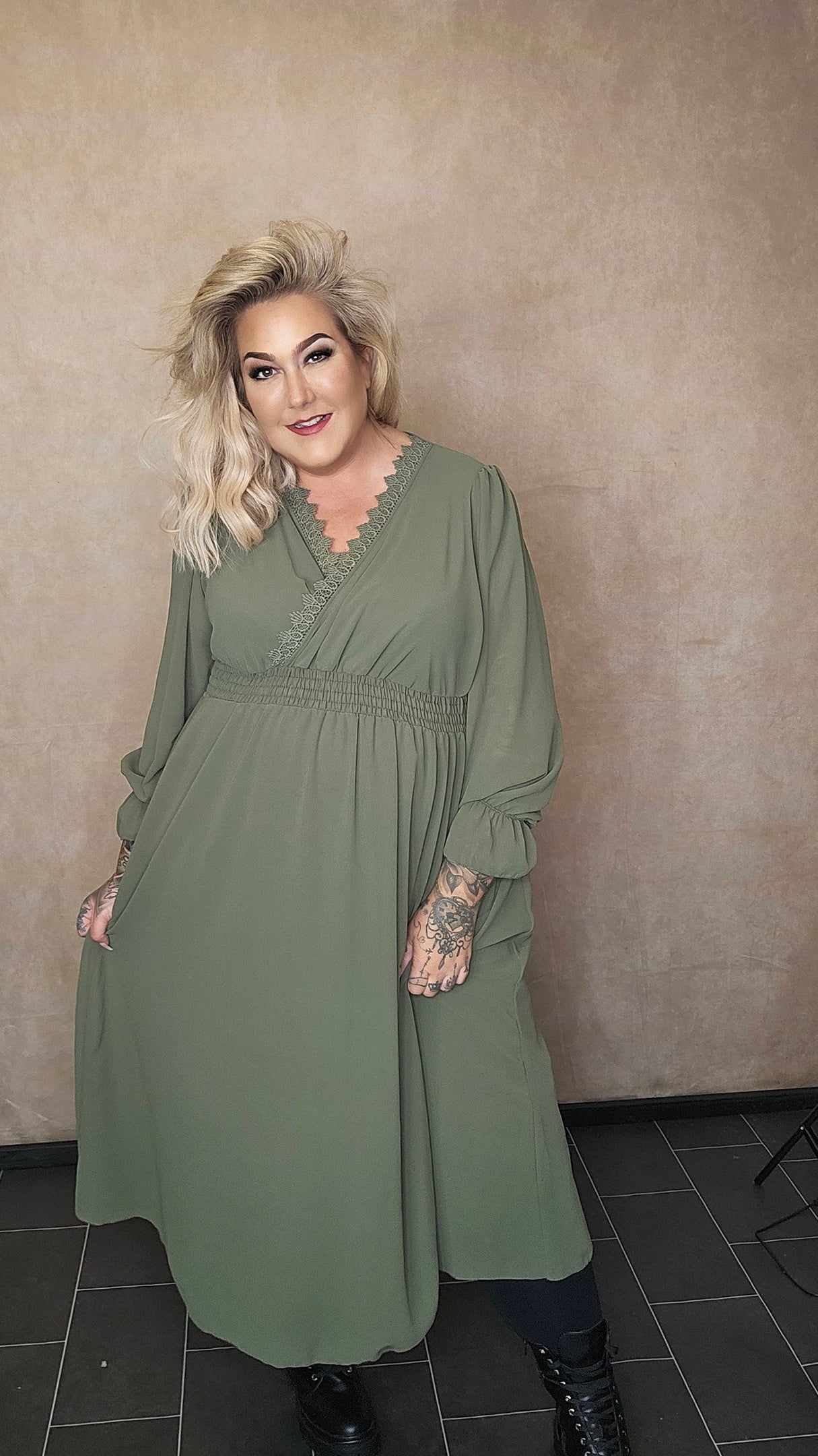 Kleid " Bella Olive"