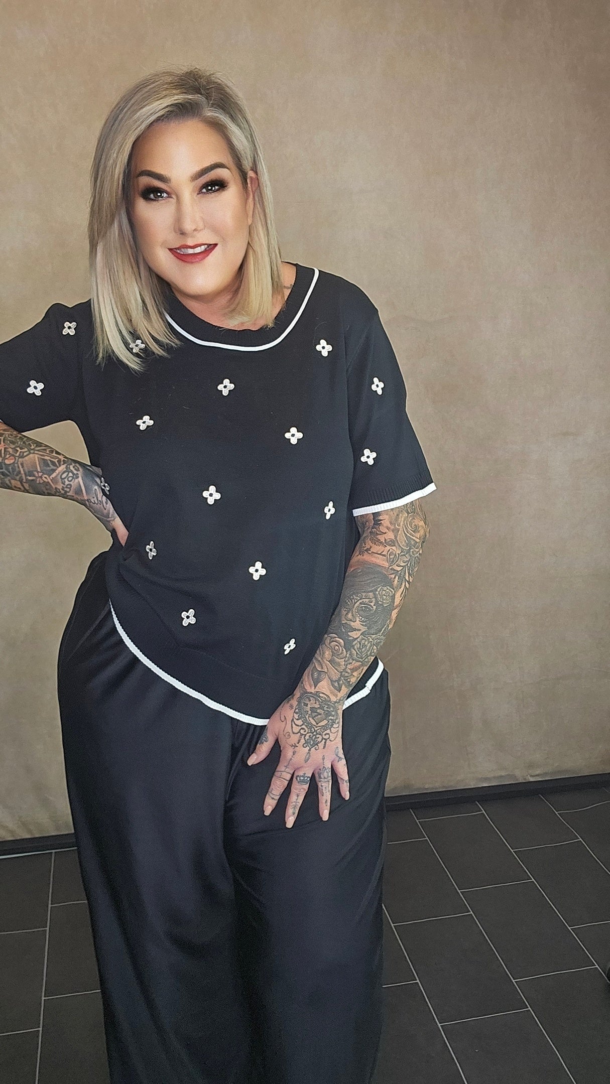 Kurzarm Shirt "Lv"