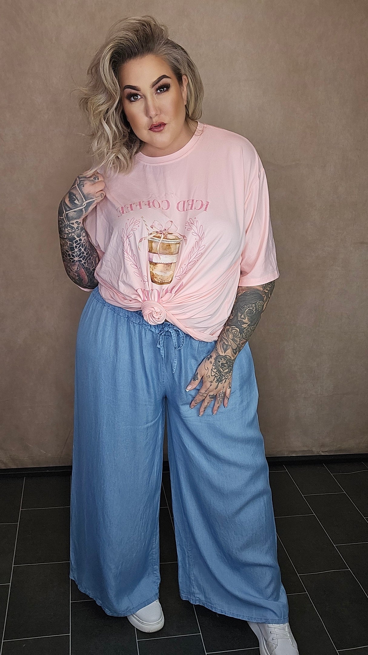 Wide Leg Hose "Denim Gril" light washed denim