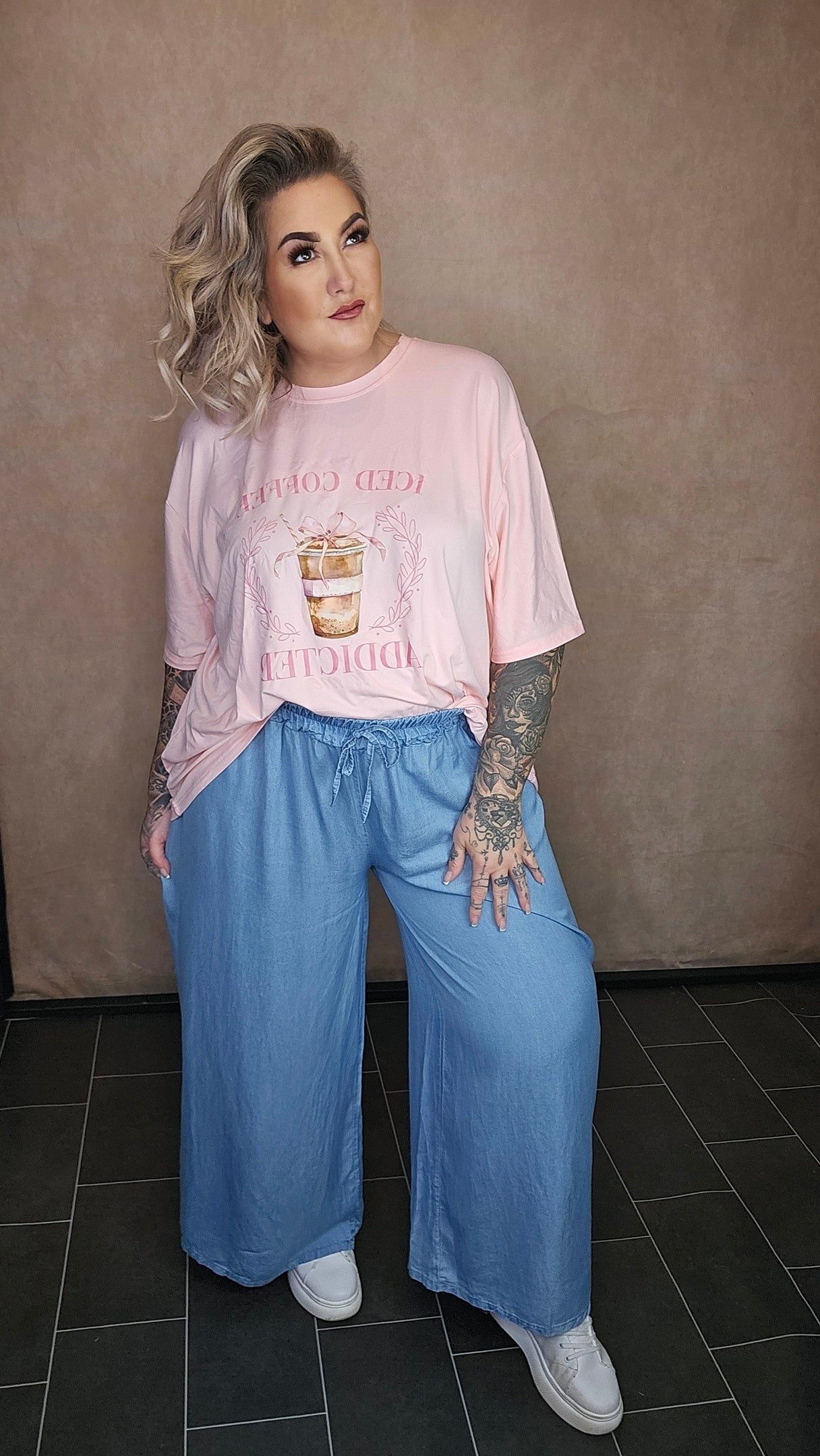 Wide Leg Hose "Denim Gril" light washed denim