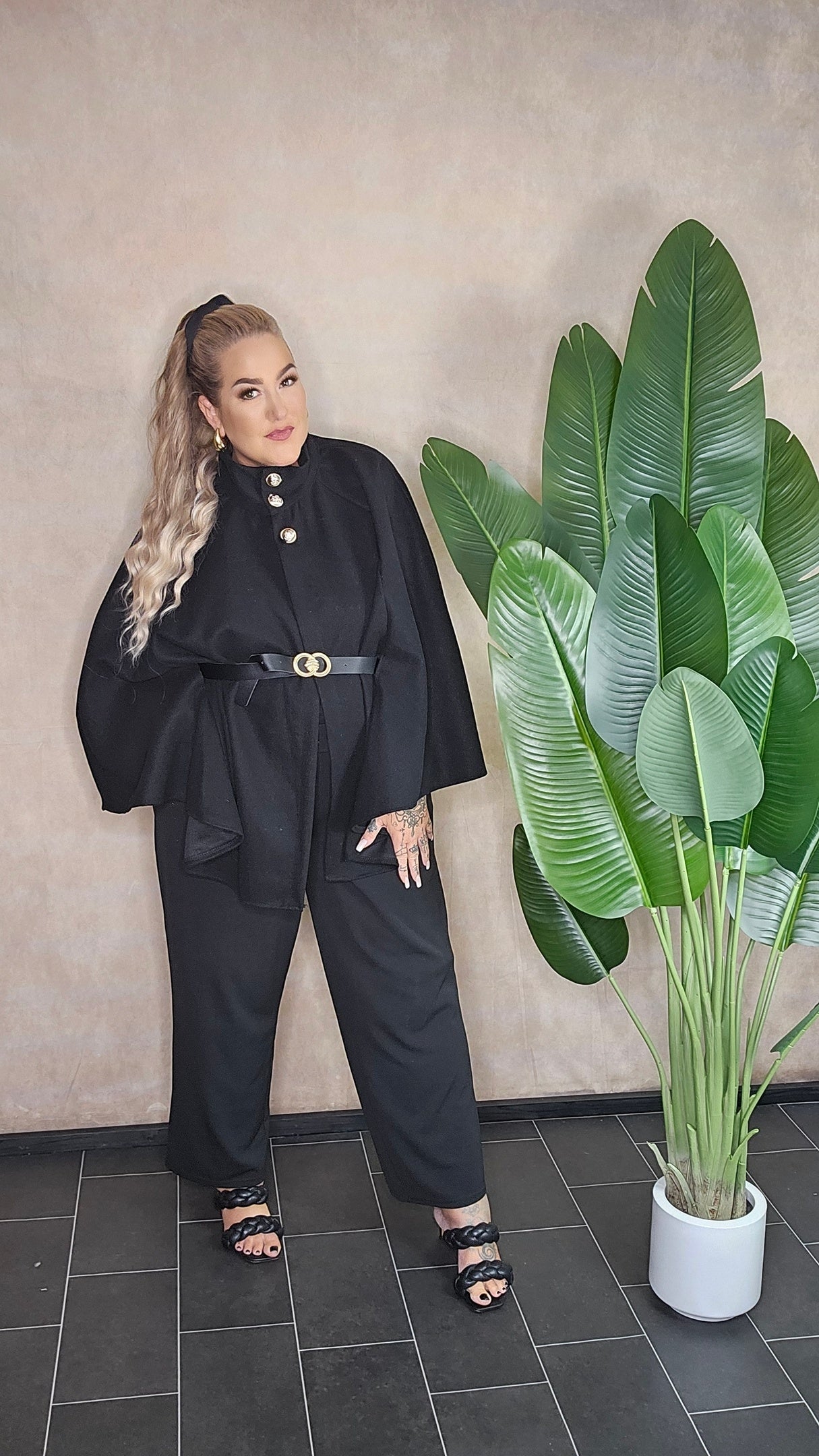 Cape "Luxery" in schwarz