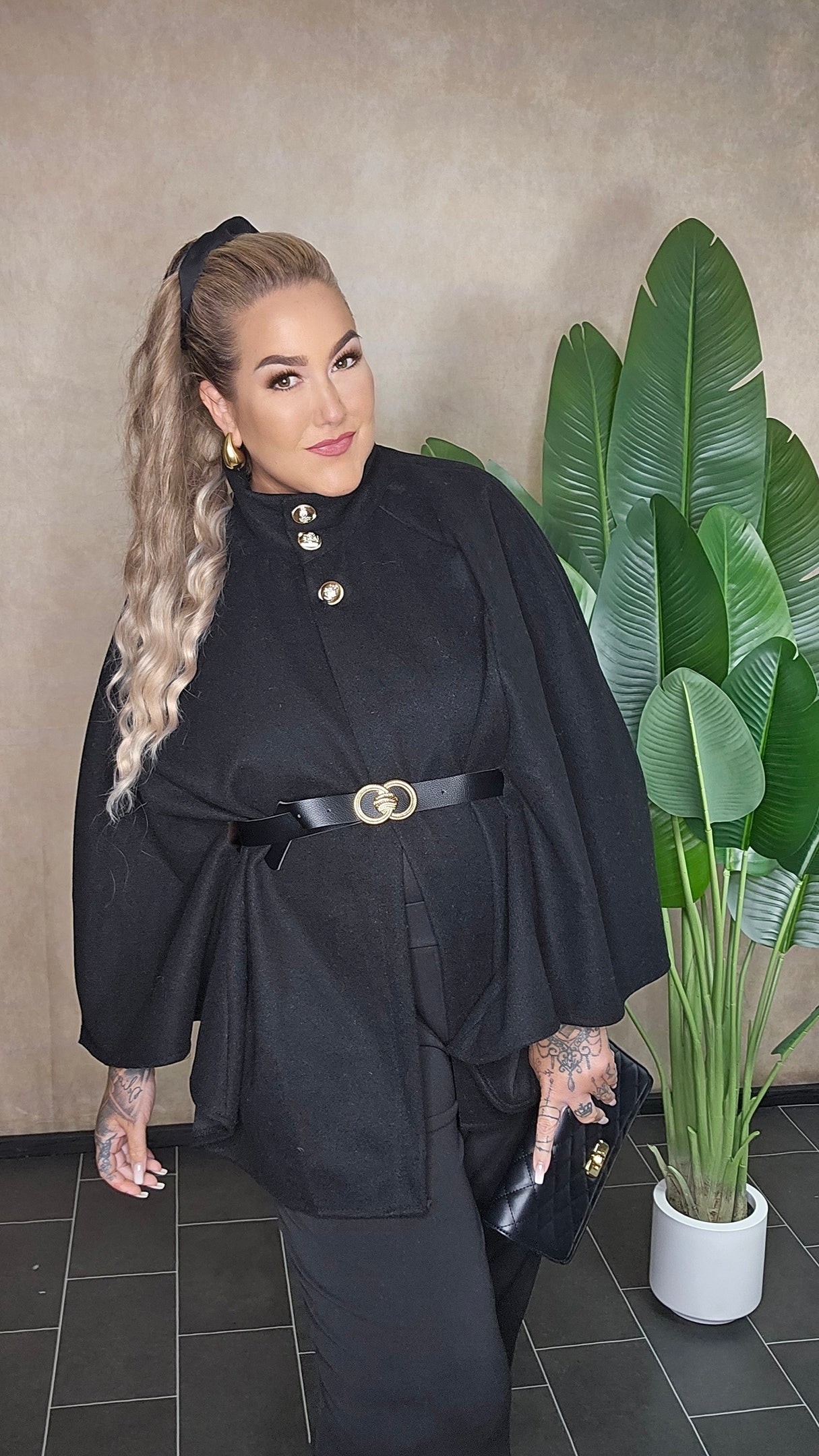 Cape "Luxery" in schwarz