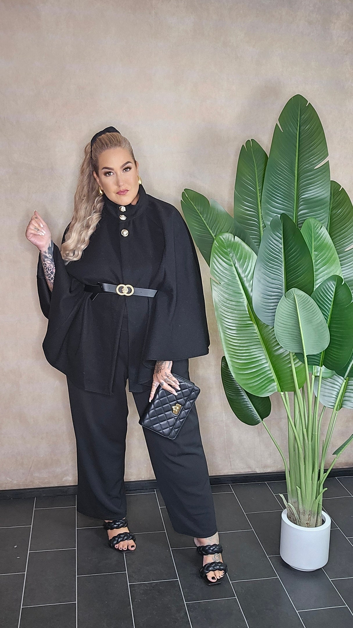 Cape "Luxery" in schwarz