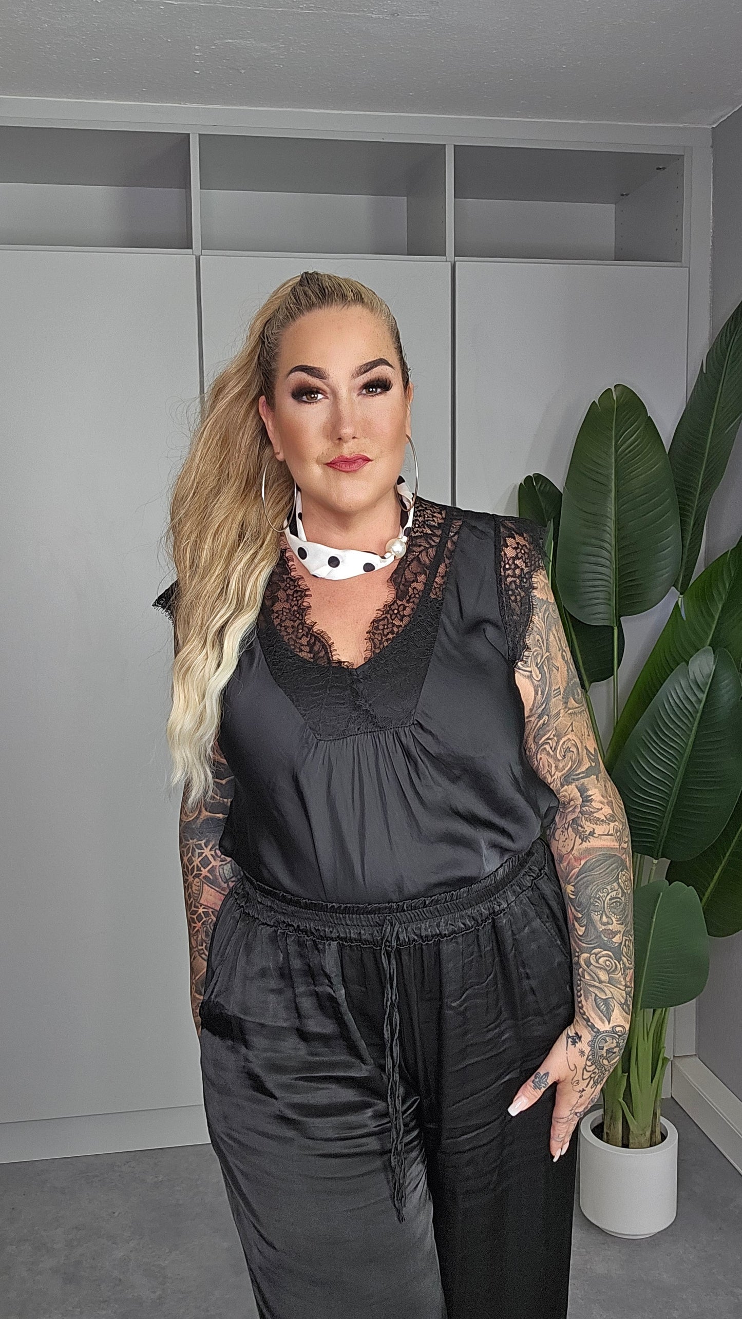 Satin Hose LIV Schwarz