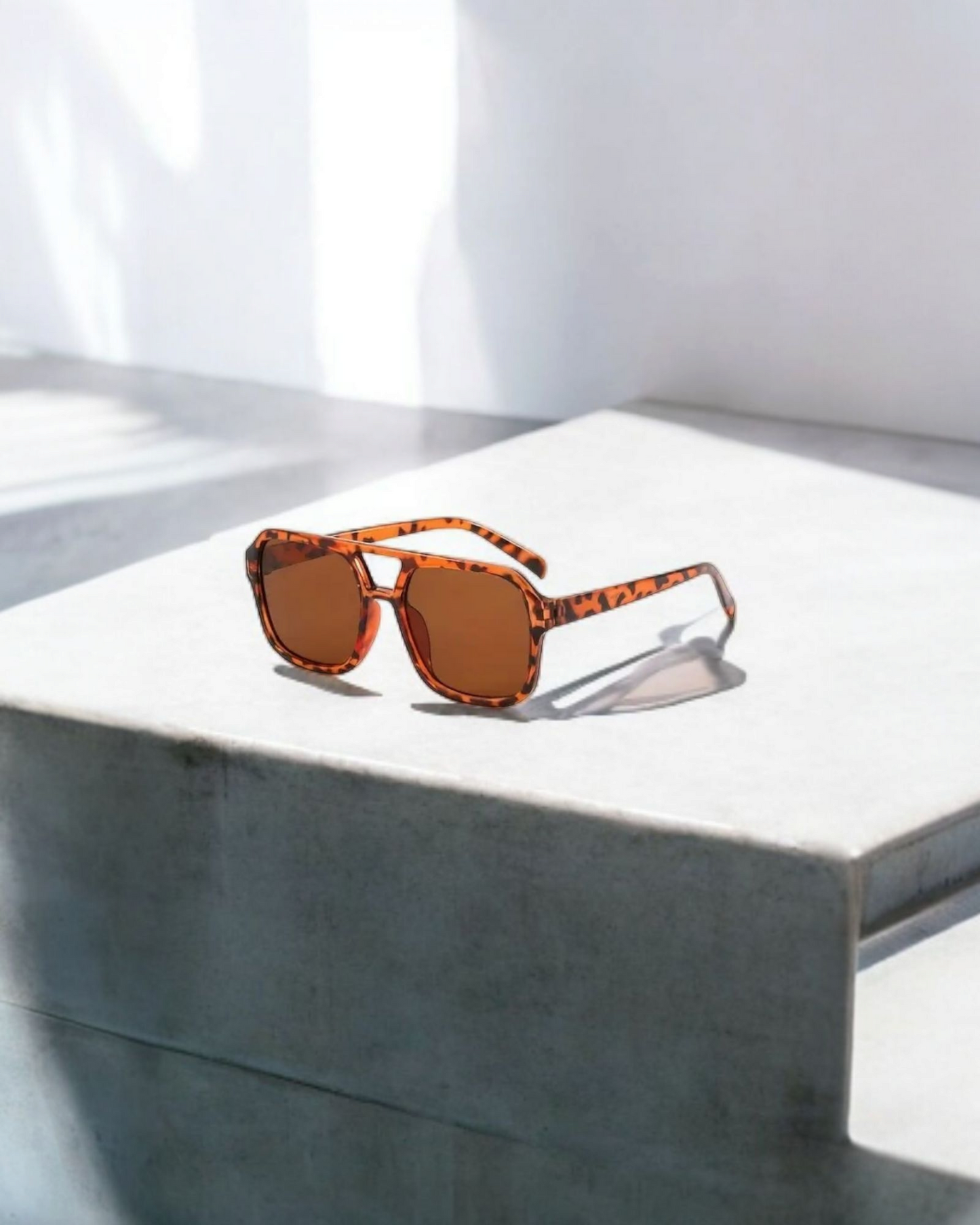 Sonnenbrille "Vinyl" in Leooptik