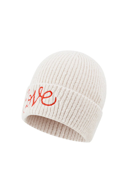 Ecru  Strickmütze mit Love-Stickerei