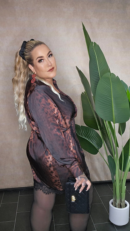 "Wild Heart" Wickelkleid – Leo-Print mit Spitze