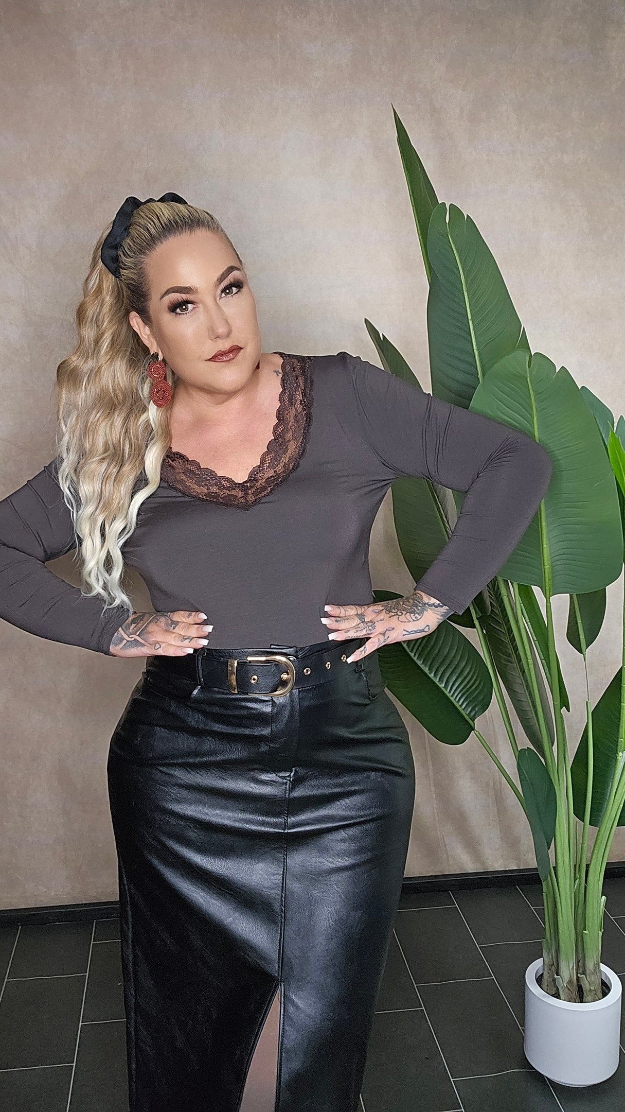 "Lace Dream" Langarm-Top – Cool Brown Edition