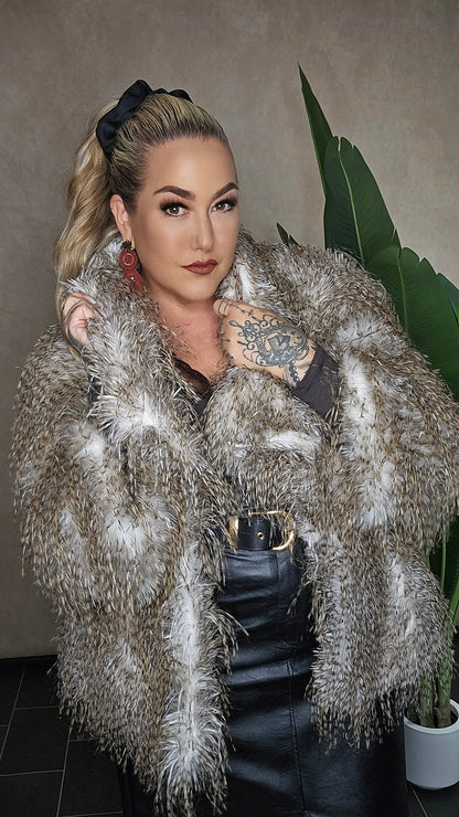 "Ice Queen" Oversize Felljacke