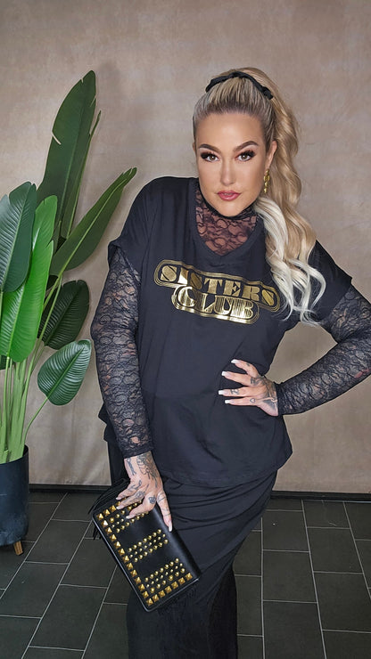 -Shirt Sister Club in Schwarz mit Gold-Schriftzug - Detailansicht One Size 46/48/50/52
