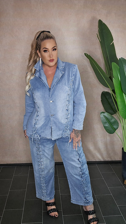 Jeans Jacke Lace it im Blazer-Stil - Rückansicht mit Schnürdetails