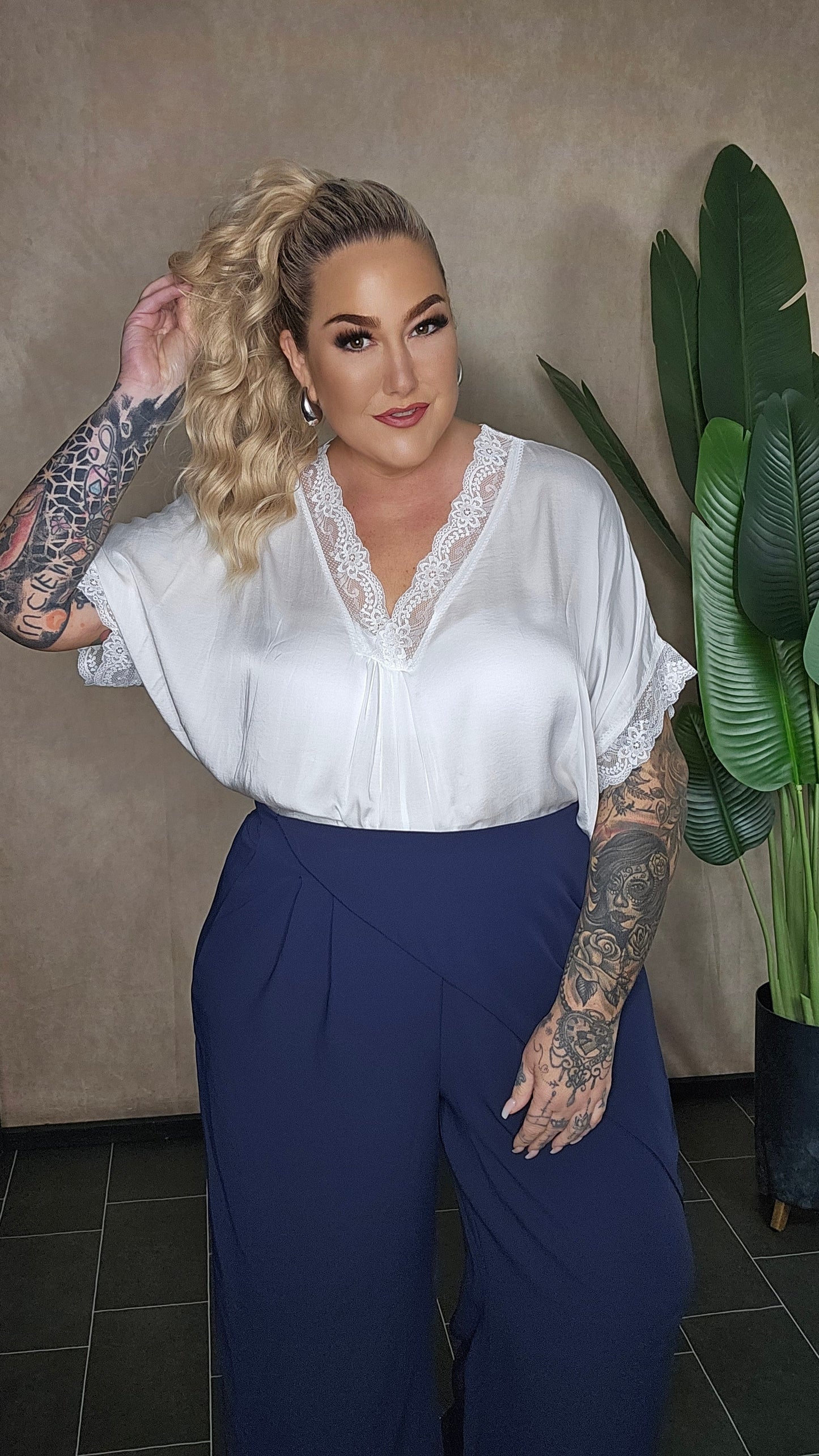 Satin Shirt Liana – Weiß