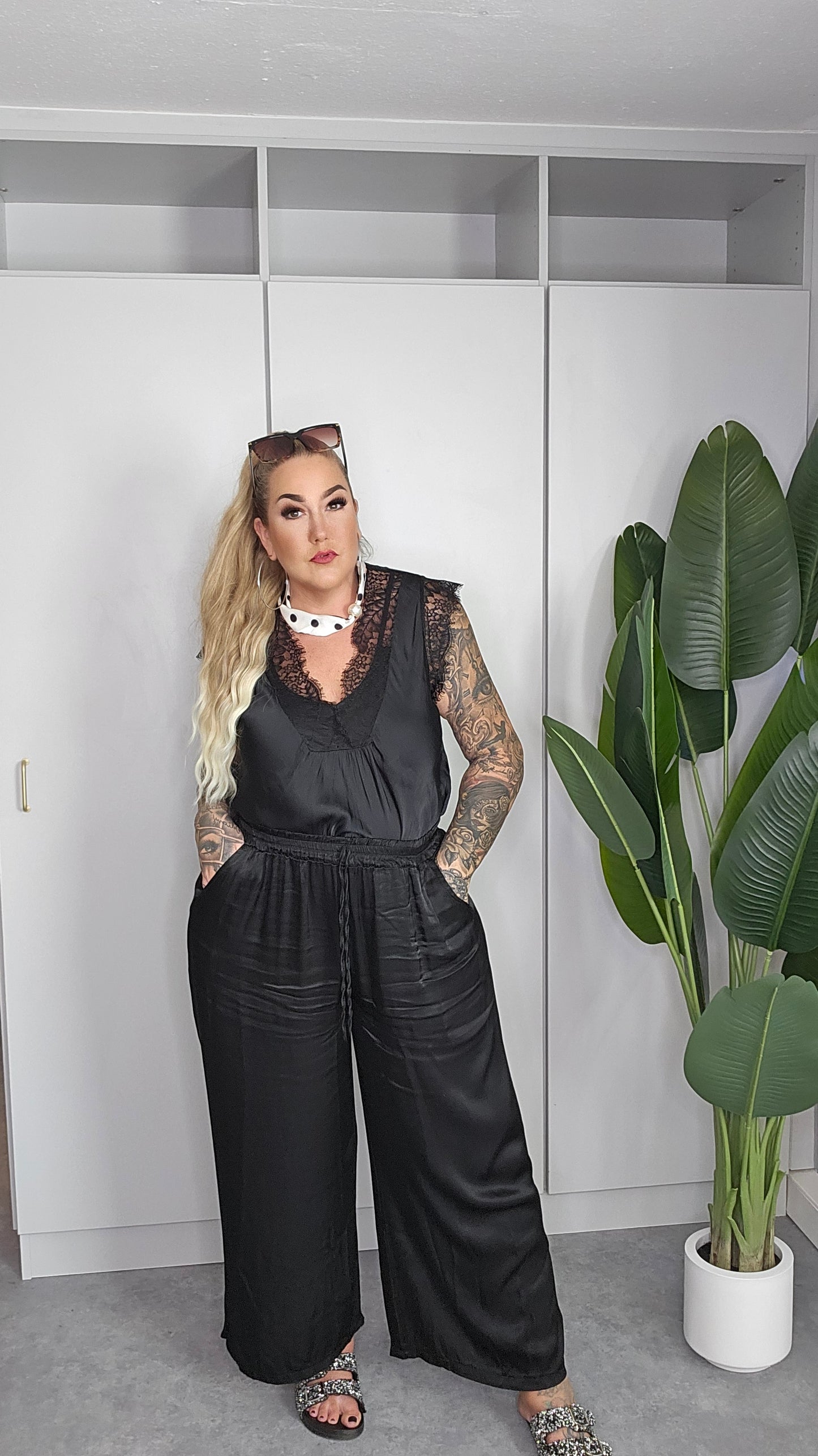 Satin Hose LIV Schwarz