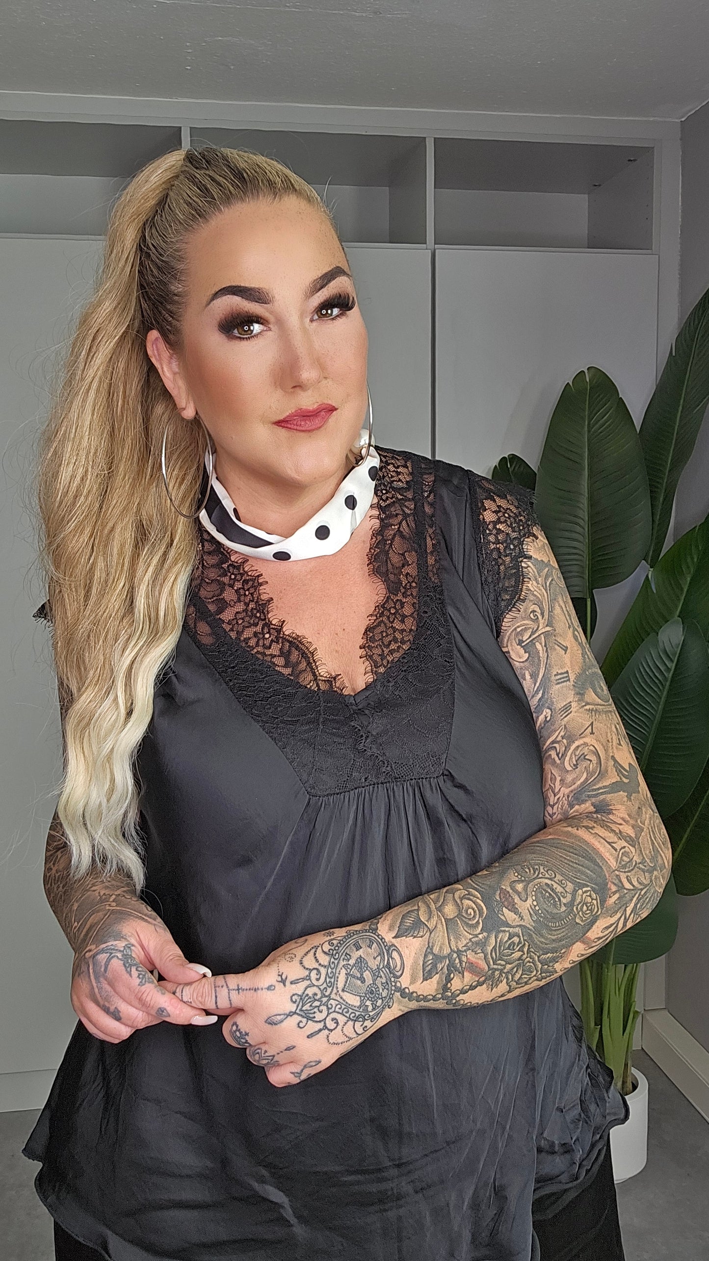Satin Top LIV Schwarz