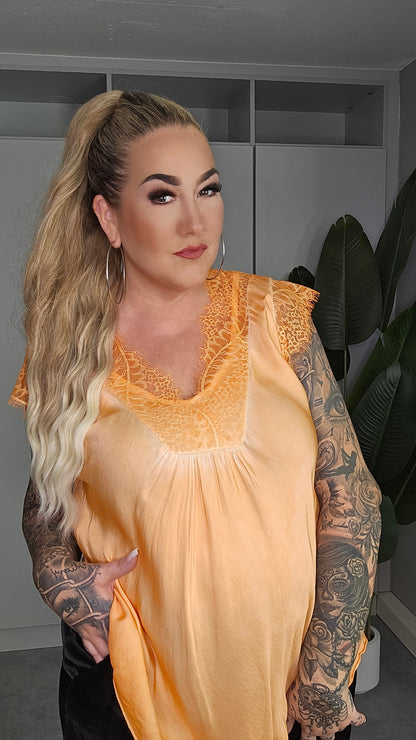 Satin Top LIV Orange 🧡