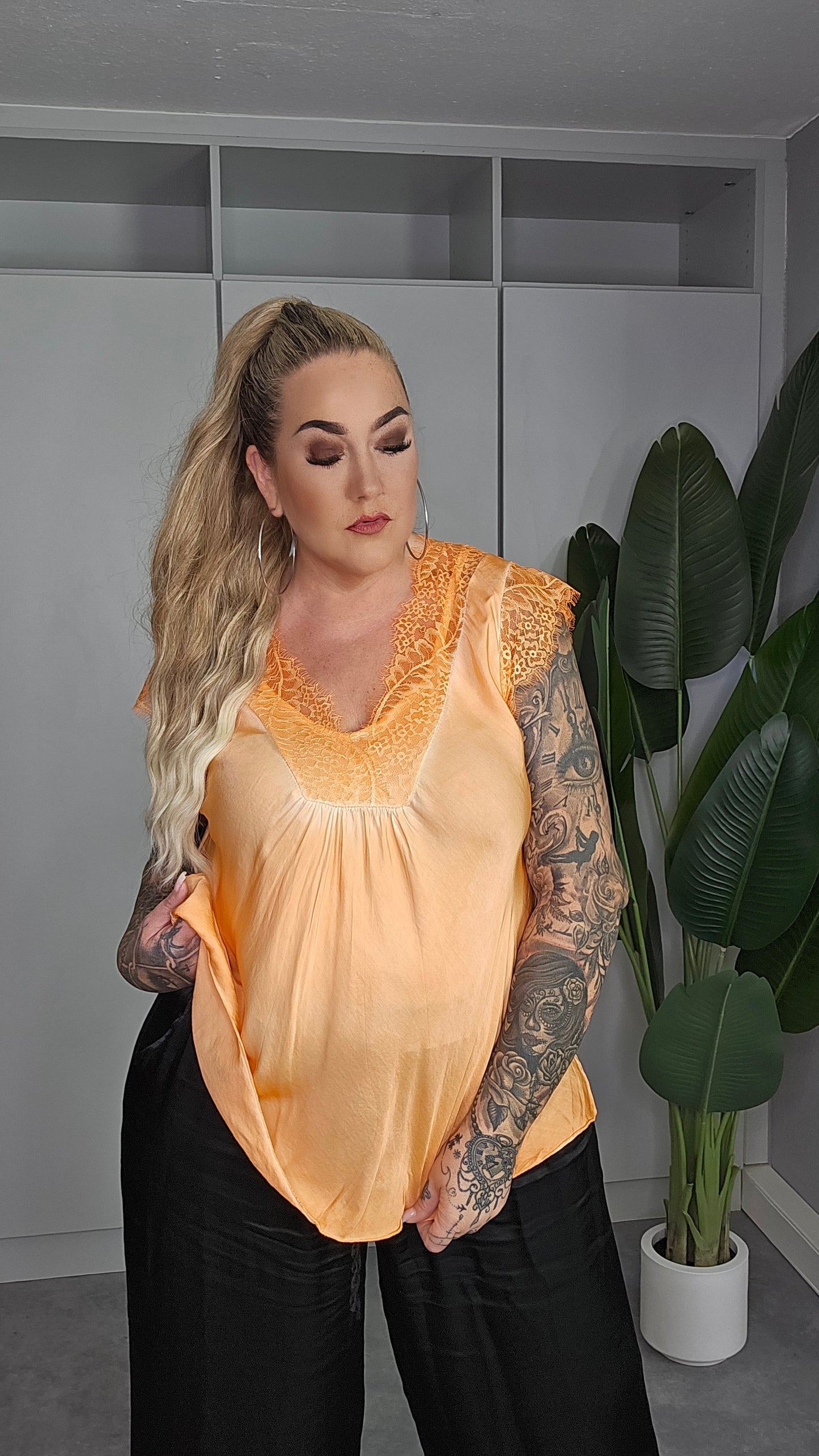Satin Top LIV Orange 🧡