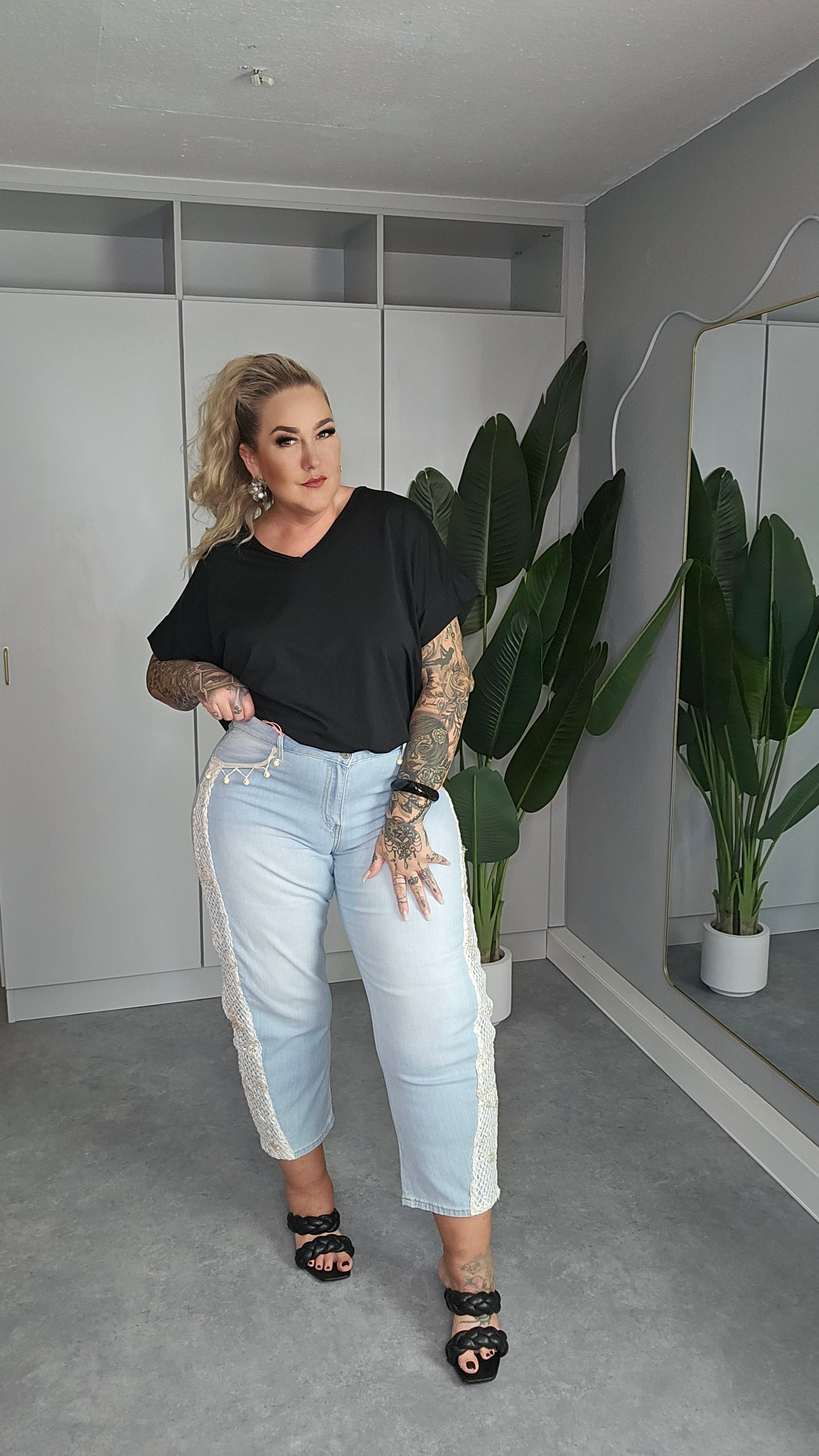 Jeans Wide Leg Häkel-Detail