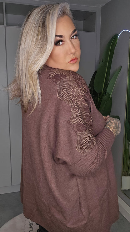 Oversized Pullover POM 716