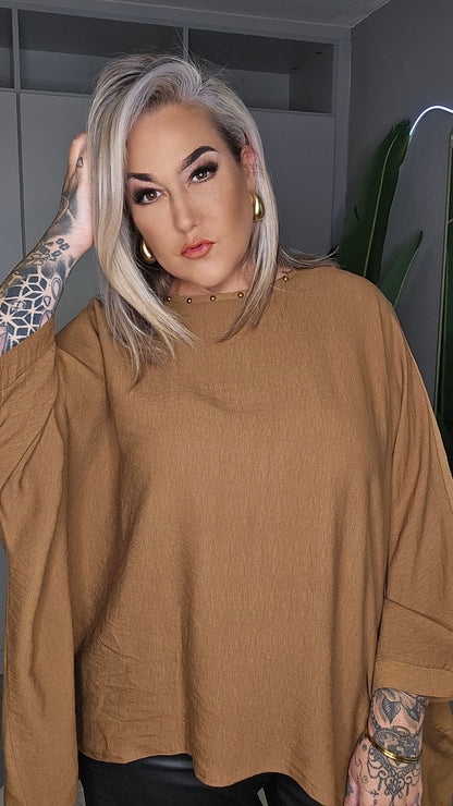Tunika Nieten Camel in Camel mit asymmetrischem Saum, komplette Vorderansicht