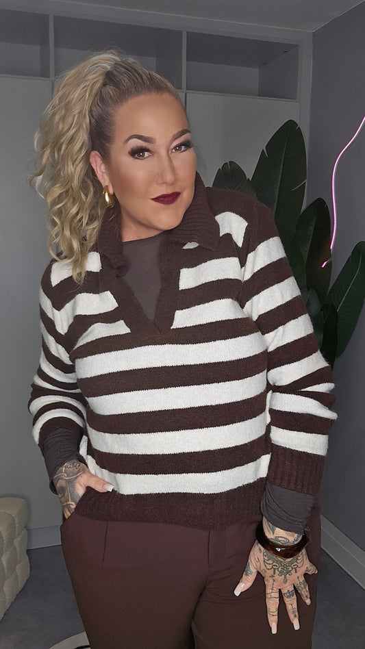 Gestreifter Pullover