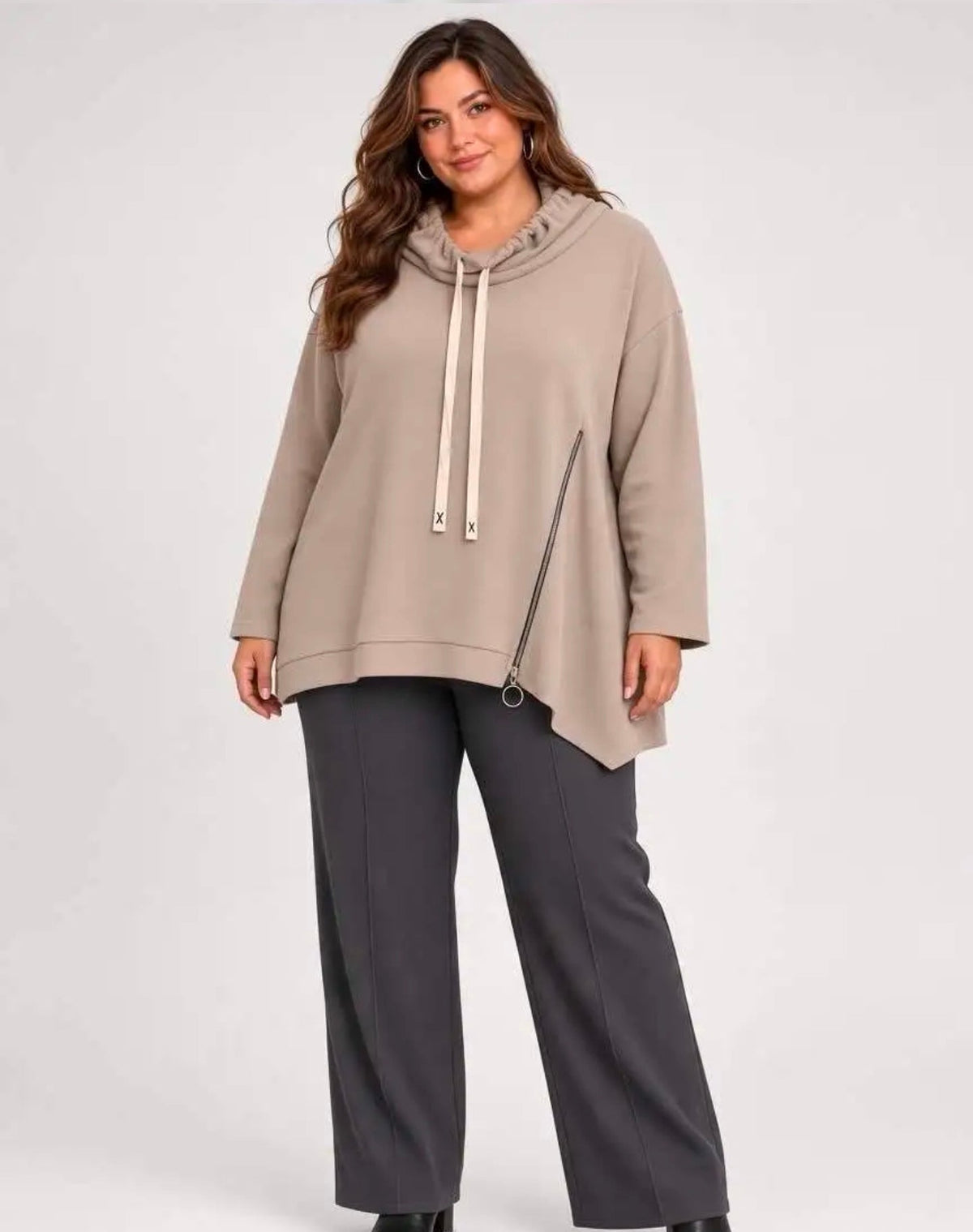 Oversize-Pullover mit zip E&F